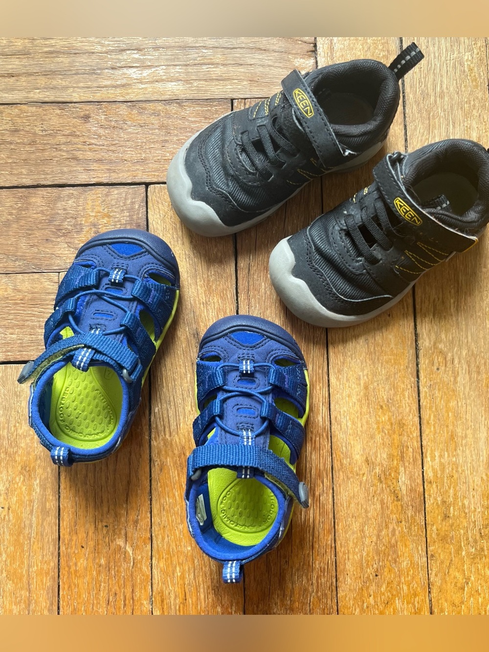 •Toddler boy Keene shoe bundle• Size 6